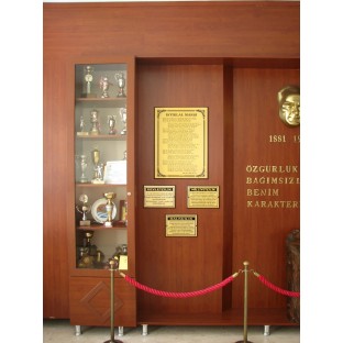 Atatürk Köşesi - Atatürk Köşesi Ahşap Zeminli Köşeler $i