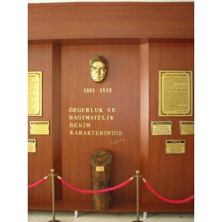 Atatürk Köşesi - Atatürk Köşesi Ahşap Zeminli Köşeler $i