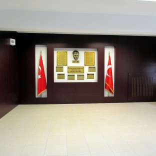 Atatürk Köşesi - Atatürk Köşesi Ahşap Zeminli Köşeler $i